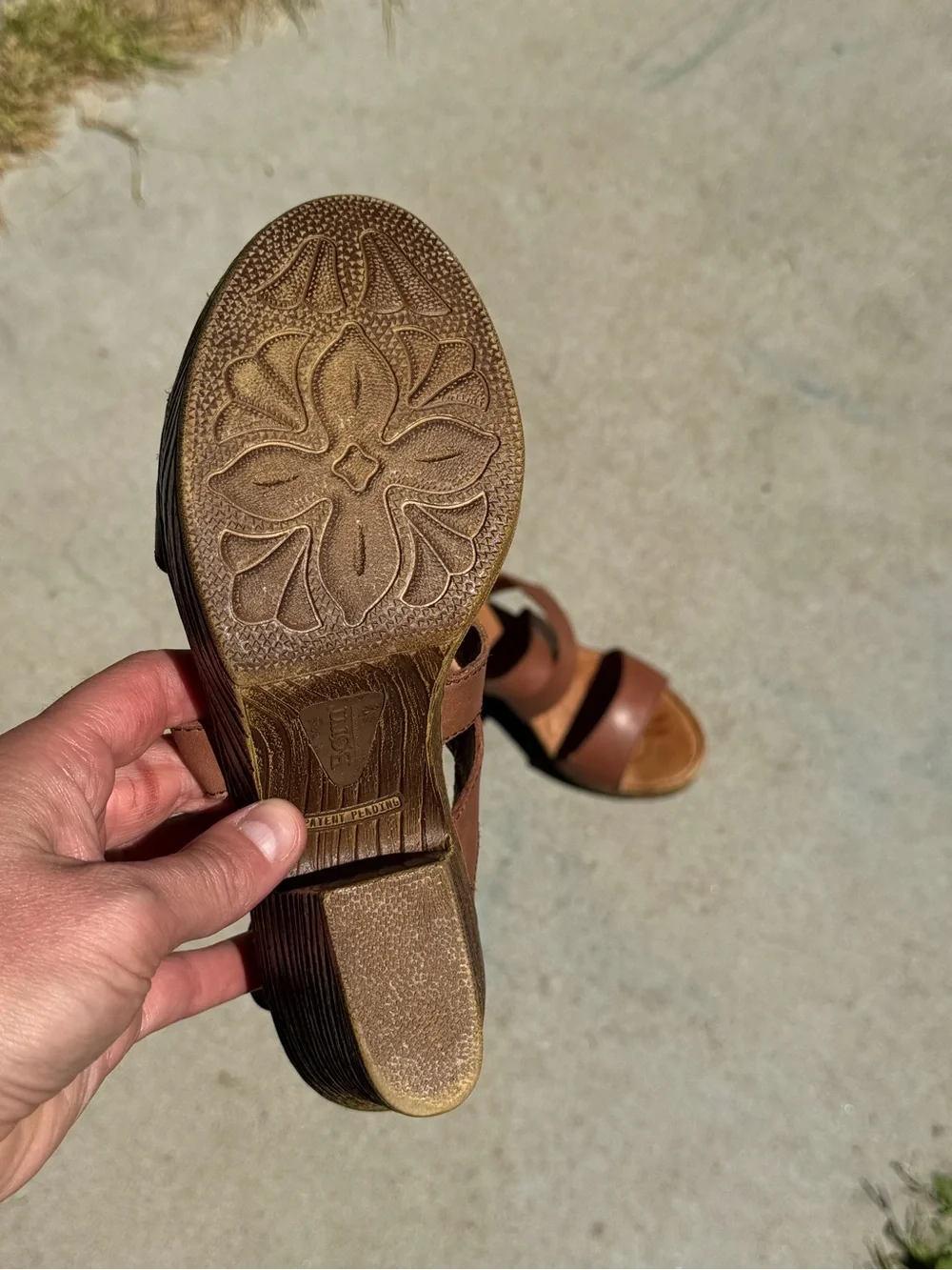 Women's Brown Strappy Block Heel Sandals 7